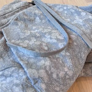 Lululemon grey spotted joggers